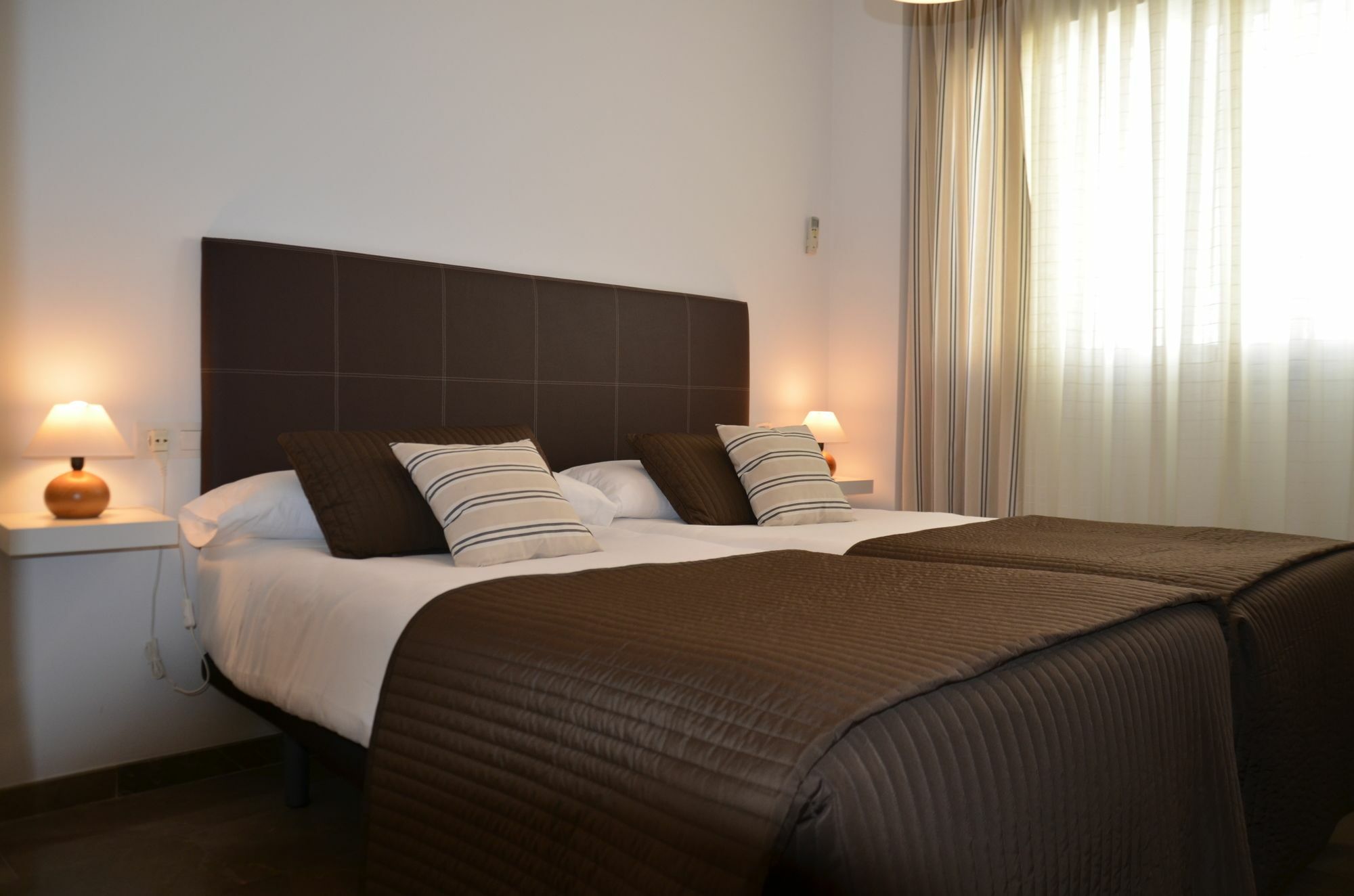 Apartamentos San Isidro 44 غرناطة المظهر الخارجي الصورة